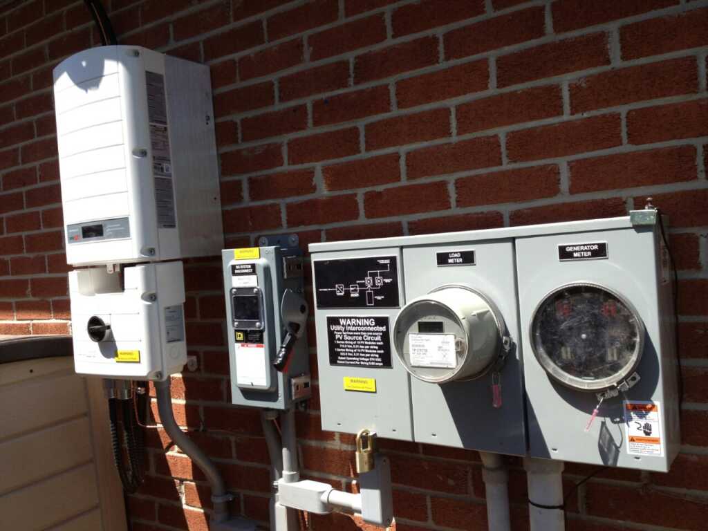 Disconnect switch installation by Toronto licensed electrician